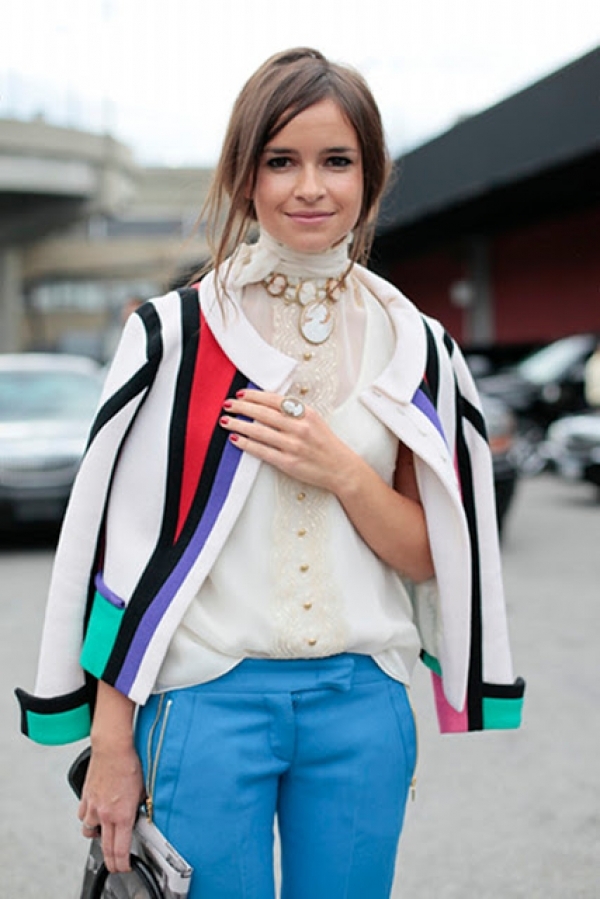 俄羅斯街拍之神Miroslava Duma的俐落低馬尾造型。
