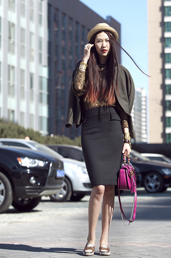 LI HUI,
CHINA