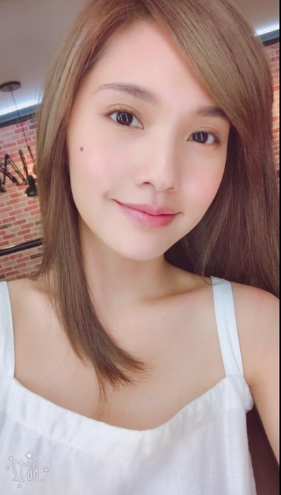 楊丞琳的自然眉型超美!和刻意的粗眉比起更具質感。
