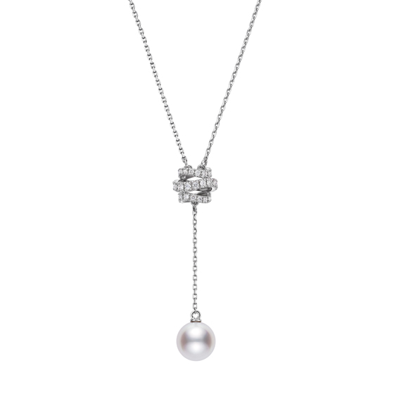MIKIMOTO Day and Night 系列,南洋黃金珍珠18K白金鑽石串鍊,1,450,000元。