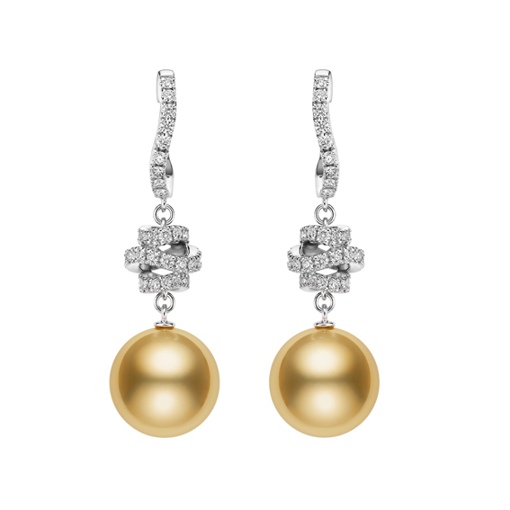 MIKIMOTO Day and Night 系列,南洋黃金珍珠18K白金鑽石串鍊,1,450,000元。