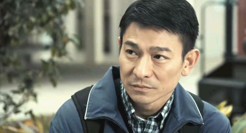 《桃姐》這部香港金像獎最佳電影也讓他再一次獲得最佳男主角~!